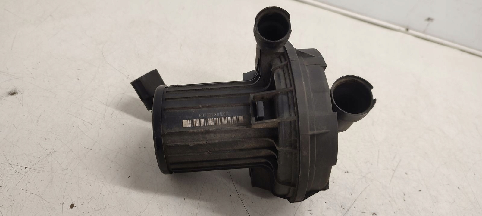 Pompe à air secondaire Audi A4 B7 1,8T image 5