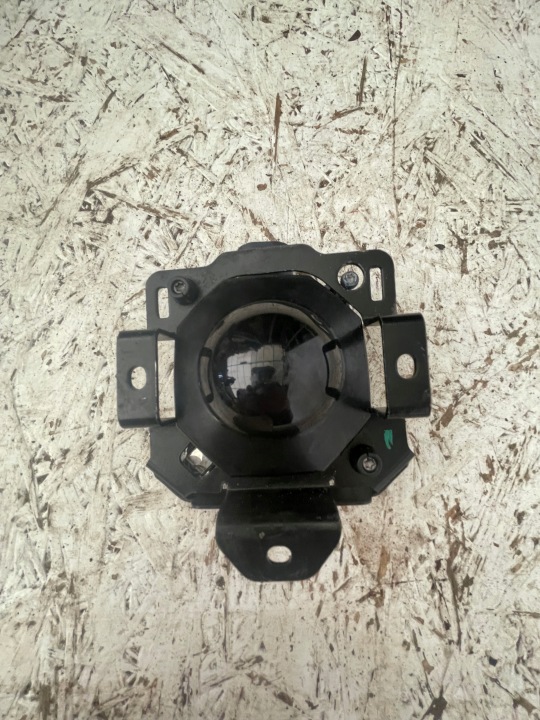 Tutka-anturi Distronic Maserati Levante 670154291 670103939