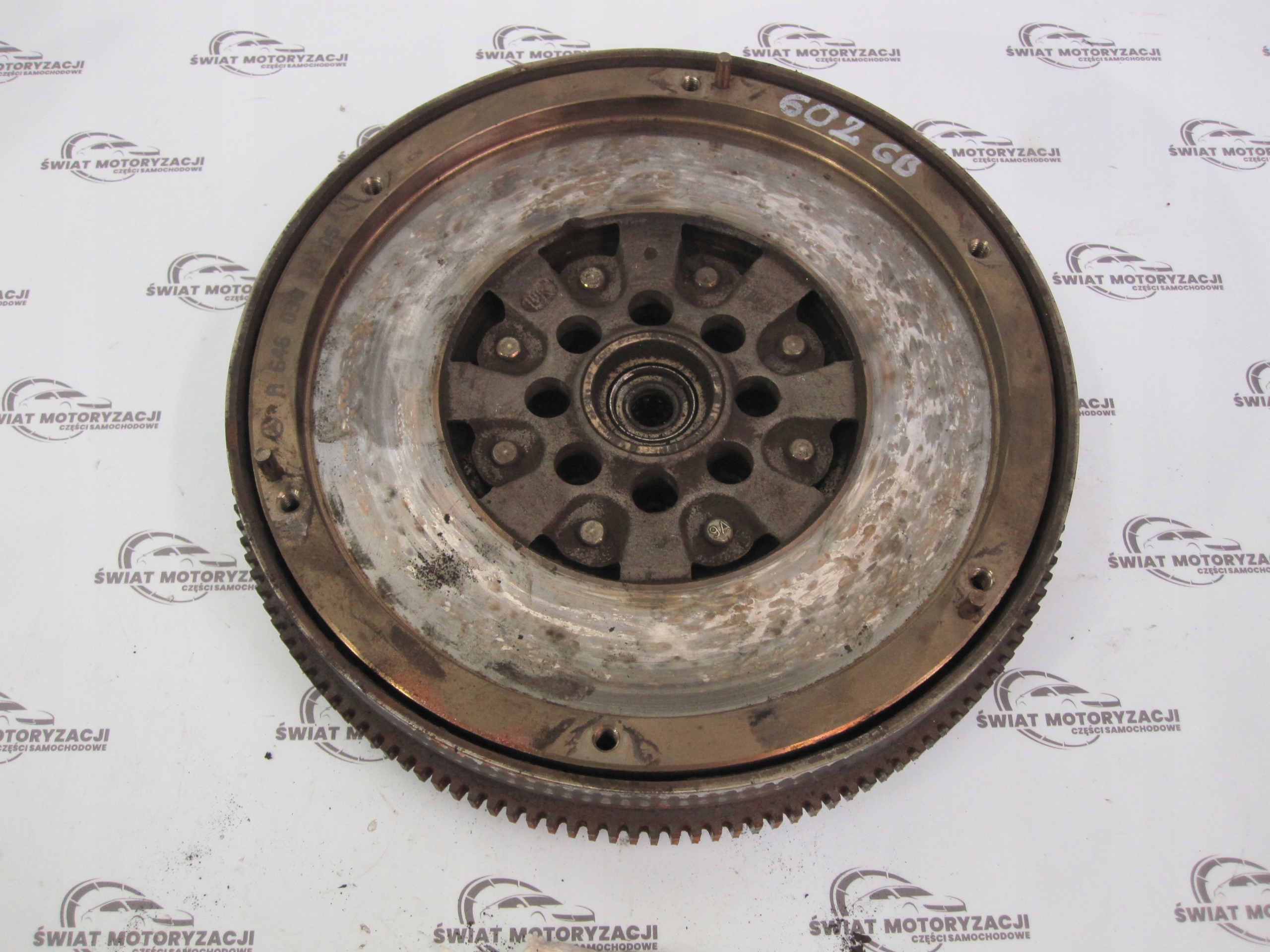 Sprinter W906 2.2 CDI 646985 646.985 volant bimasse A6460301305 image 3