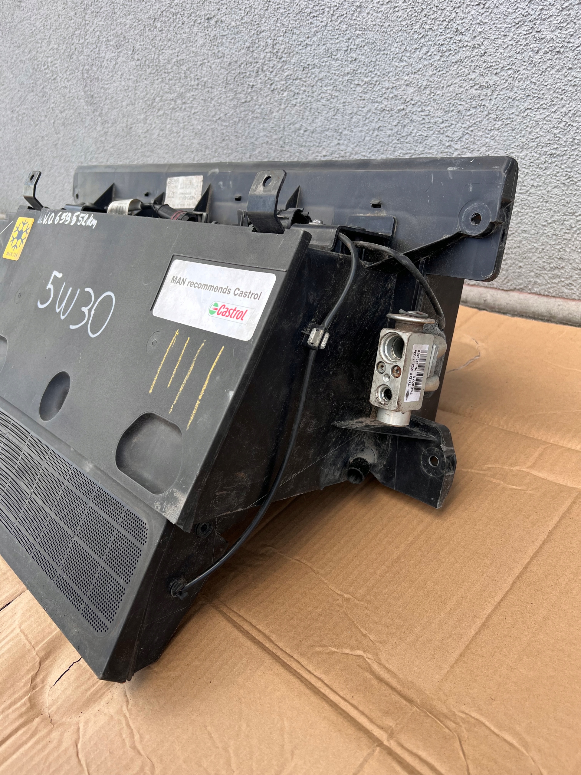 Interieurfilterbehuizing MAN TGX TGS TGL TGM Euro 6 image 2