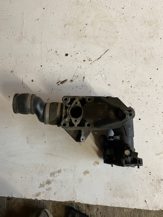 Ilmanotto liitin 2.2cdi A6460902637 Mercedes Vito 639