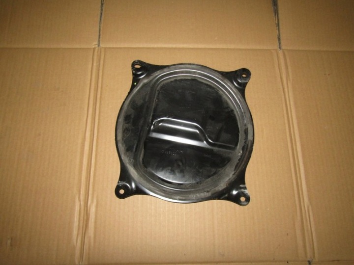 VOLVO XC90 V90 S90 XC60 V60 S60 golvlock bak 31395822