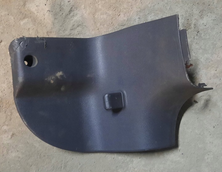 Iveco Daily IV pilarin suojus 504047554