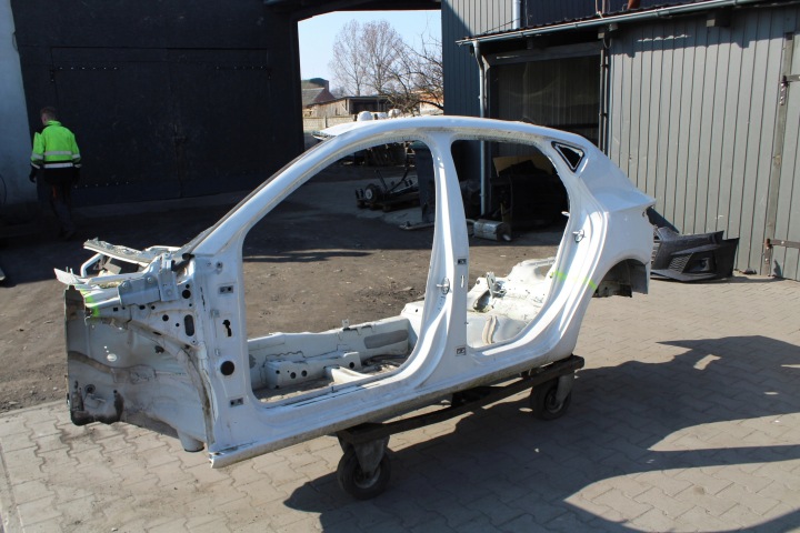 Seat Leon IV etuosan kynnys vasen verhoilu