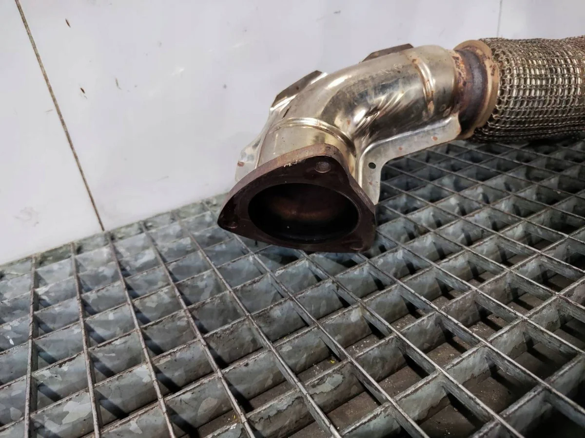 Volvo XC40 Partikelfilter Katalysator 32264101 image 3