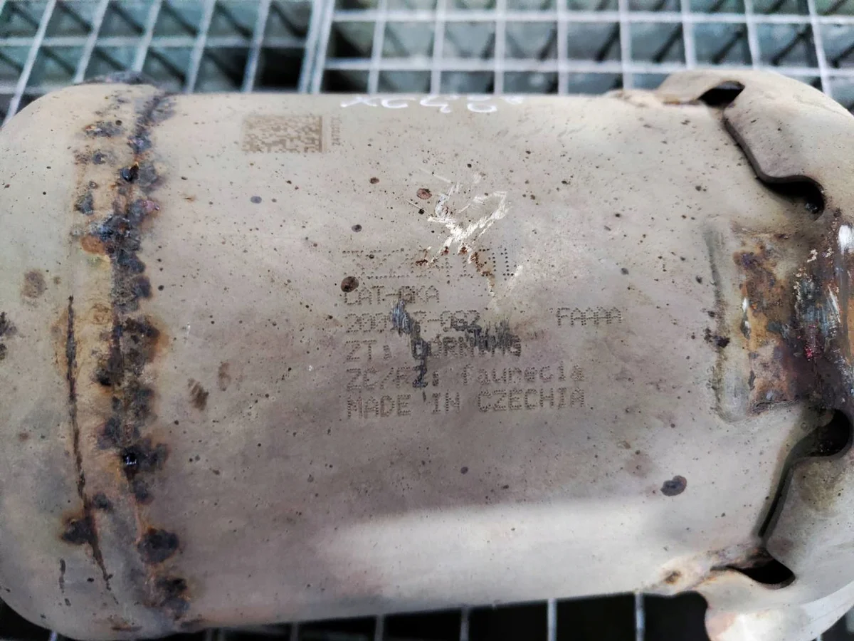 Volvo XC40 Partikelfilter Katalysator 32264101 image 5