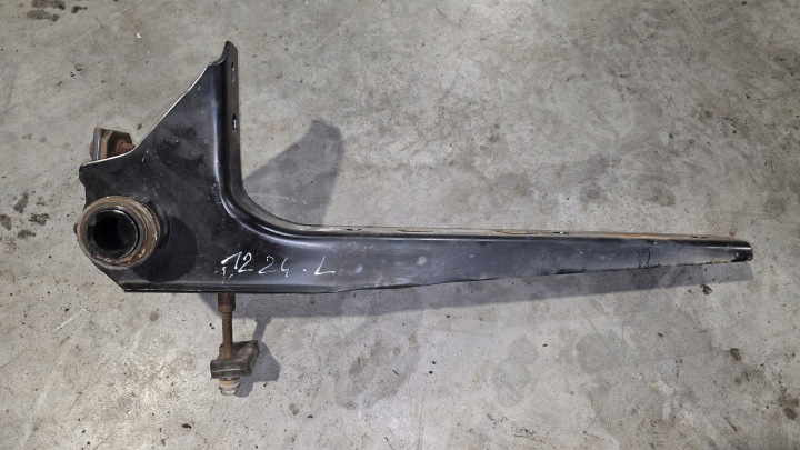 ATEGO resorin kiinnityslevy kallistuksen jousitukseen, ohjaamon hydrauliikka