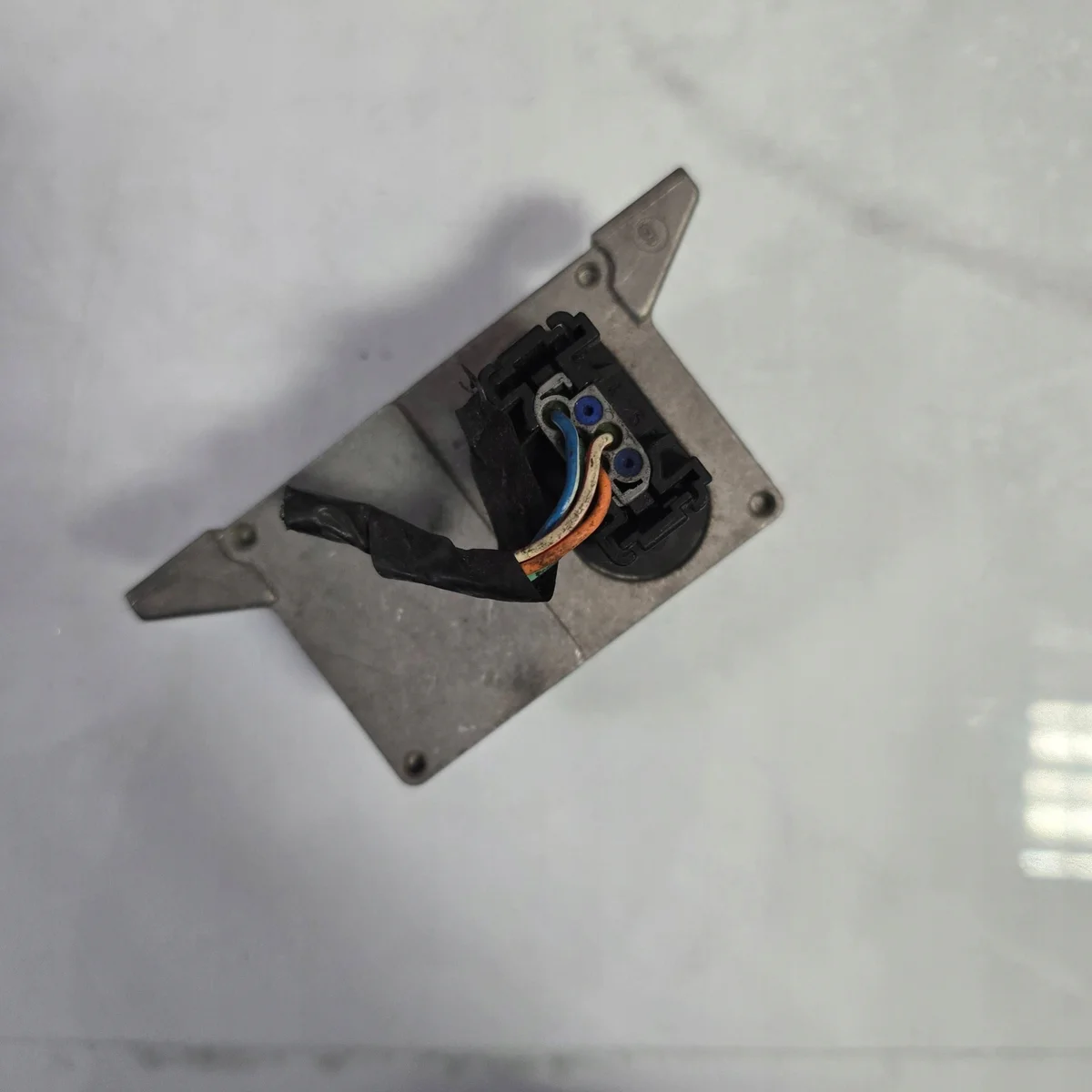 Nissan Almera Tino ESP Sensor 47930Bn810 image 3