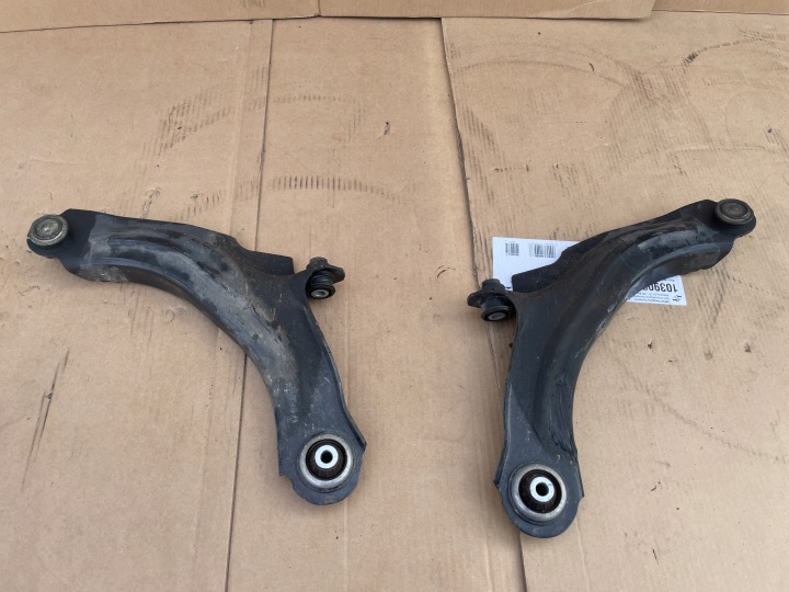 RENAULT ZOE II Etuvarsi etu vasen oikea 545042644R