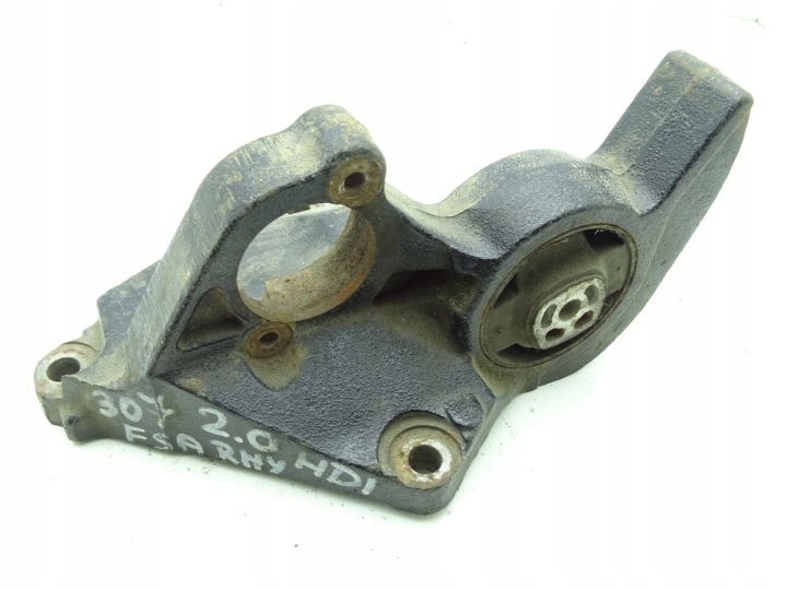 PEUGEOT 307 02-08 2.0 HDI RHY Halterung Antriebswelle 9639592380