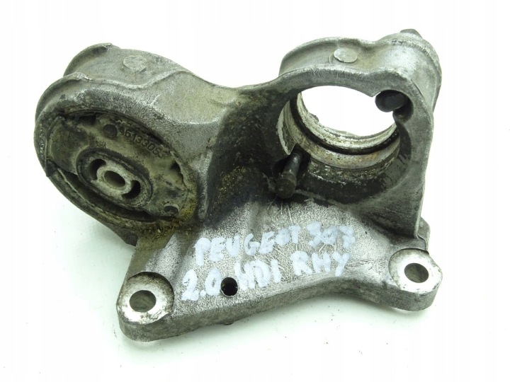 PEUGEOT 307 02-08 2.0 HDI RHY Halterung Antriebswelle