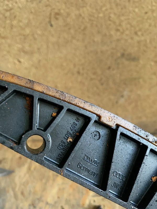 Distribution Audi A6 3.0 TDI Rail de distribution 059109507K 059109509C image 5