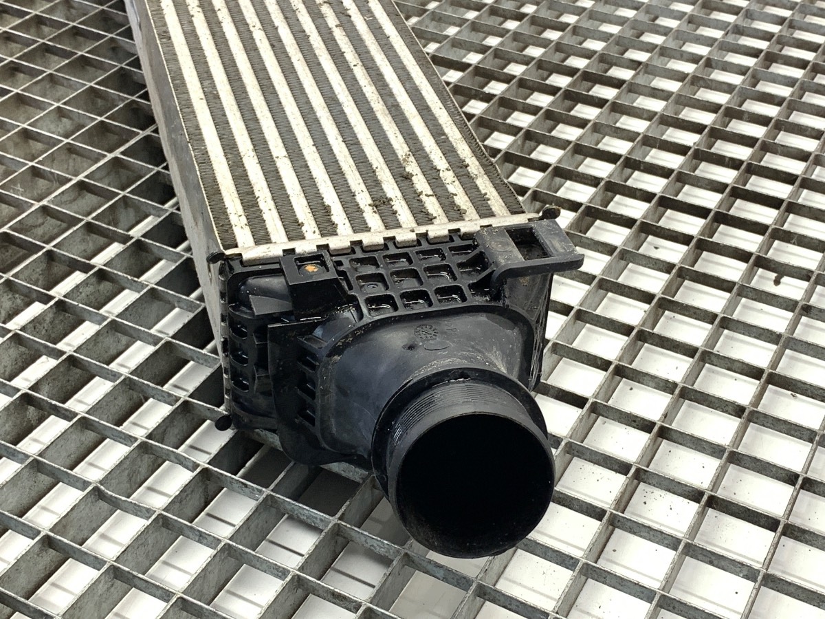 Intercooler Audi 80A145805J image 3