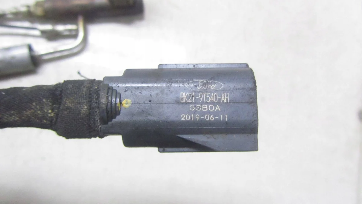 Ford Einspritzdüse BK21-9T540-AH image 4