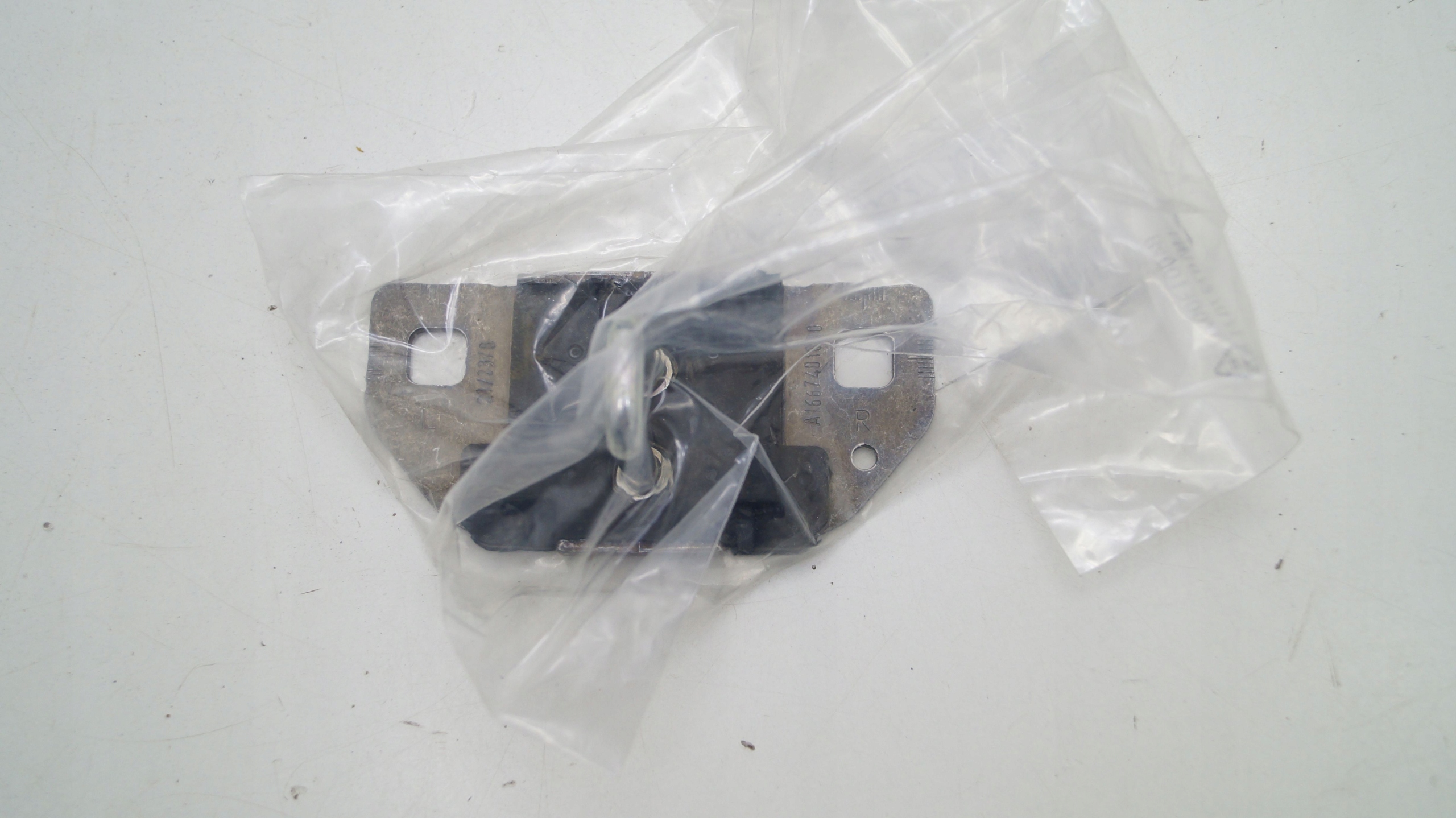 MERCEDES GLS GLE 166 740 18 00 64 RYGIEL KLAPY