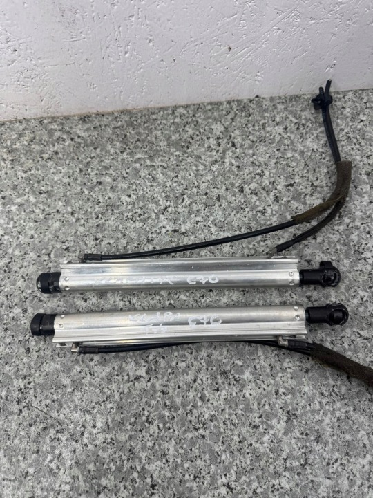 Takaluukun avaaja oikea VOLVO C70 II 2009-2013 CABRIO