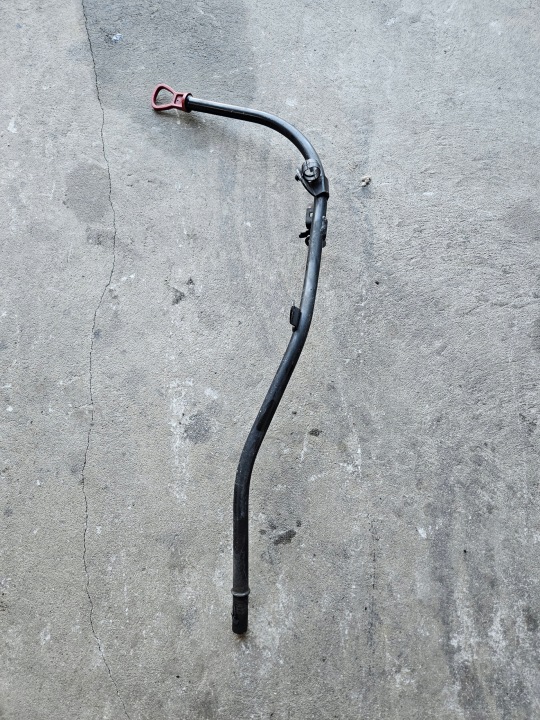 BMW 7 E65 4.0D M67 740D öljynmittatikku putki