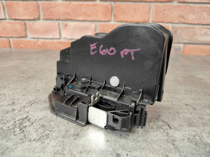 Oikea takaluukun lukko BMW E90 E70 E60 E87 E91 F10 F30 Europa 7202148 5 PIN