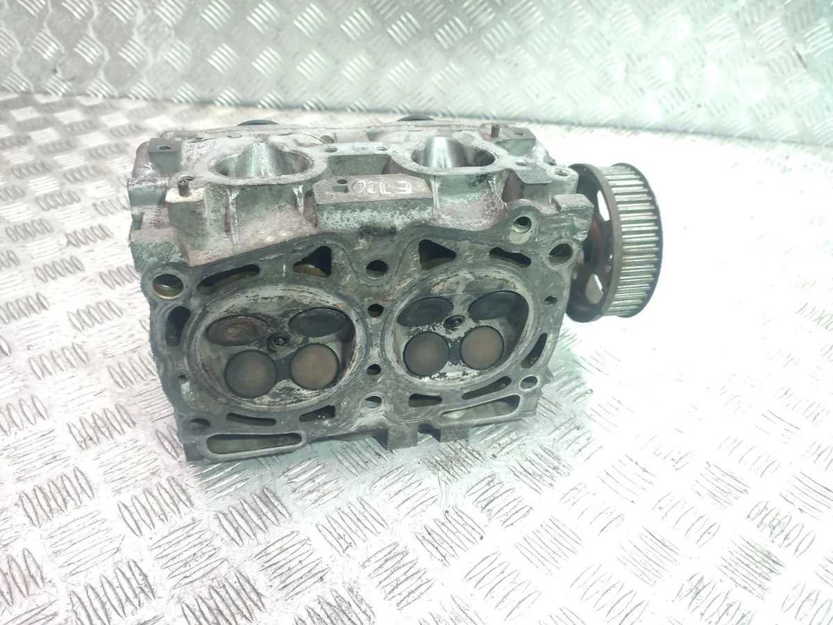Sylinterikansi Subaru Impreza GC 2.0 T 301EK image 7
