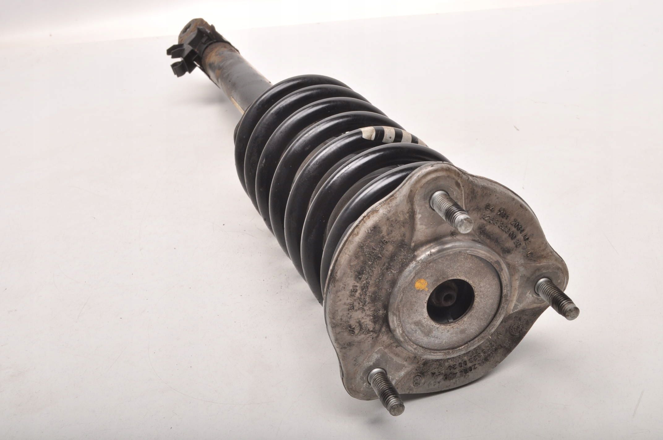 MERCEDES W213 2.0 D SHOCK ABSORBER RIGHT FRONT A2053230020