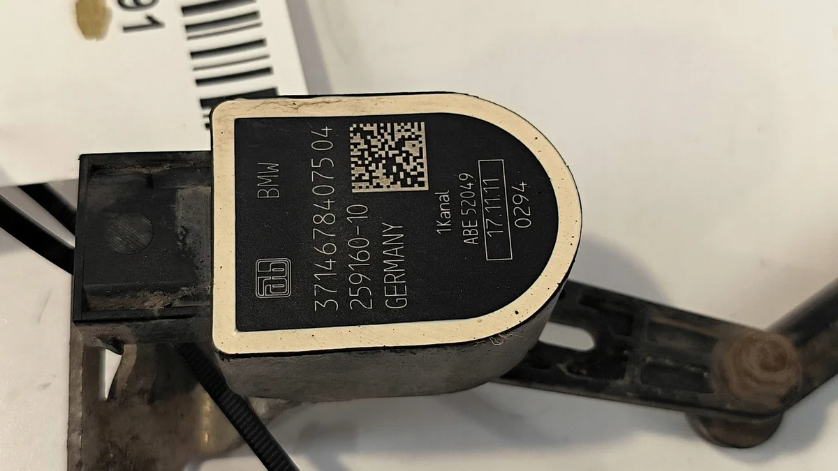 Used Leveling Sensor 259160-10 for BMW 750i L 7 F01
