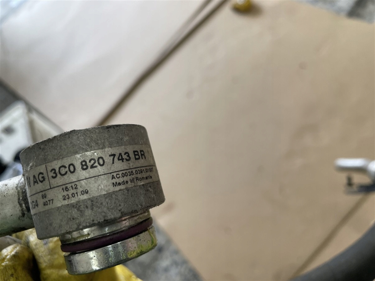 Slangen leidingen airco klimaat 1.4 TSI VW Passat B6 09R image 6