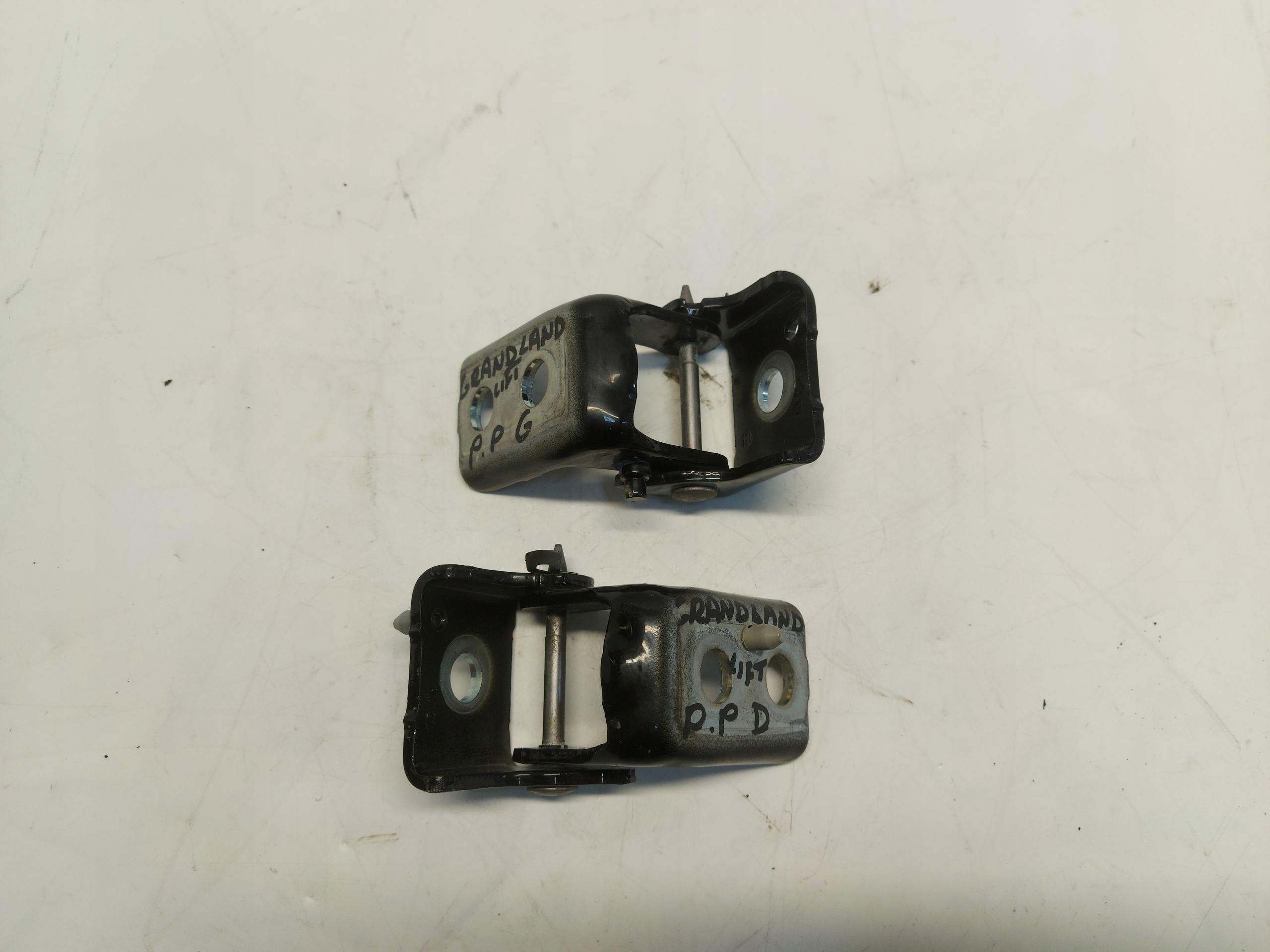 Opel Grandland LIFT ovi sarana oikea etu ylä-ala