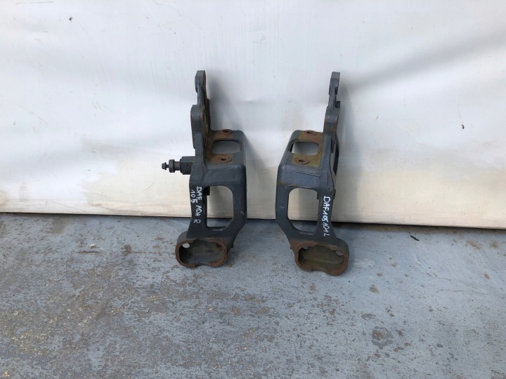 DAF 105 XF 85 CF Fjäderfäste Upphängningskrok 1643160 1643161