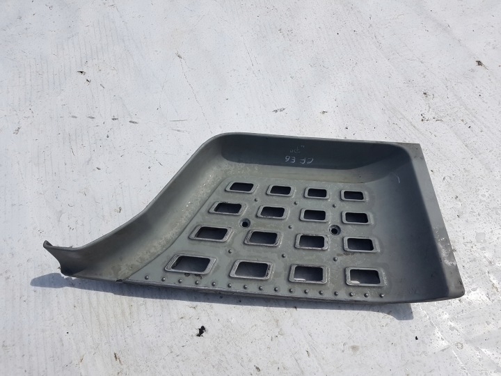 Alumiininen askelman alaosa oikea DAF CF Euro 6 1945874