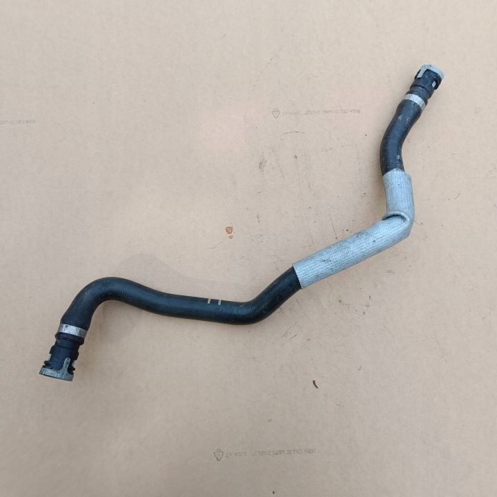 Ford Kuga II 2015 Avant côté droit Flexible / Tuyau de chauffage radiateur