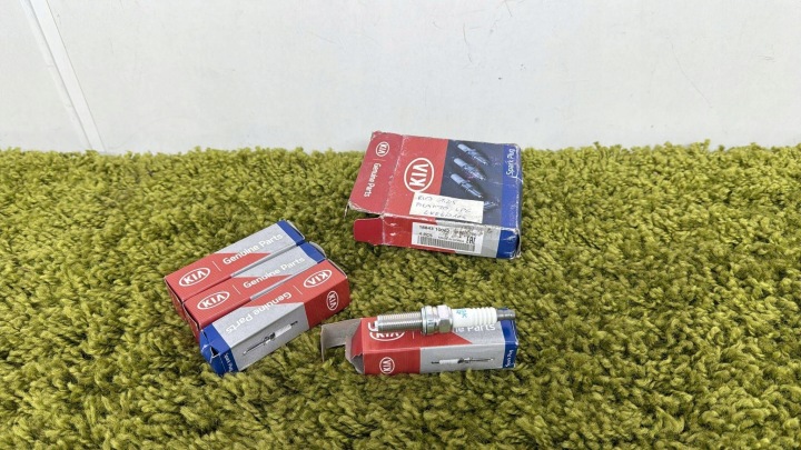 Spark Plug Picanto II 2 Rio III 3 Aygo i10 Accent IV 4 Eon Sail