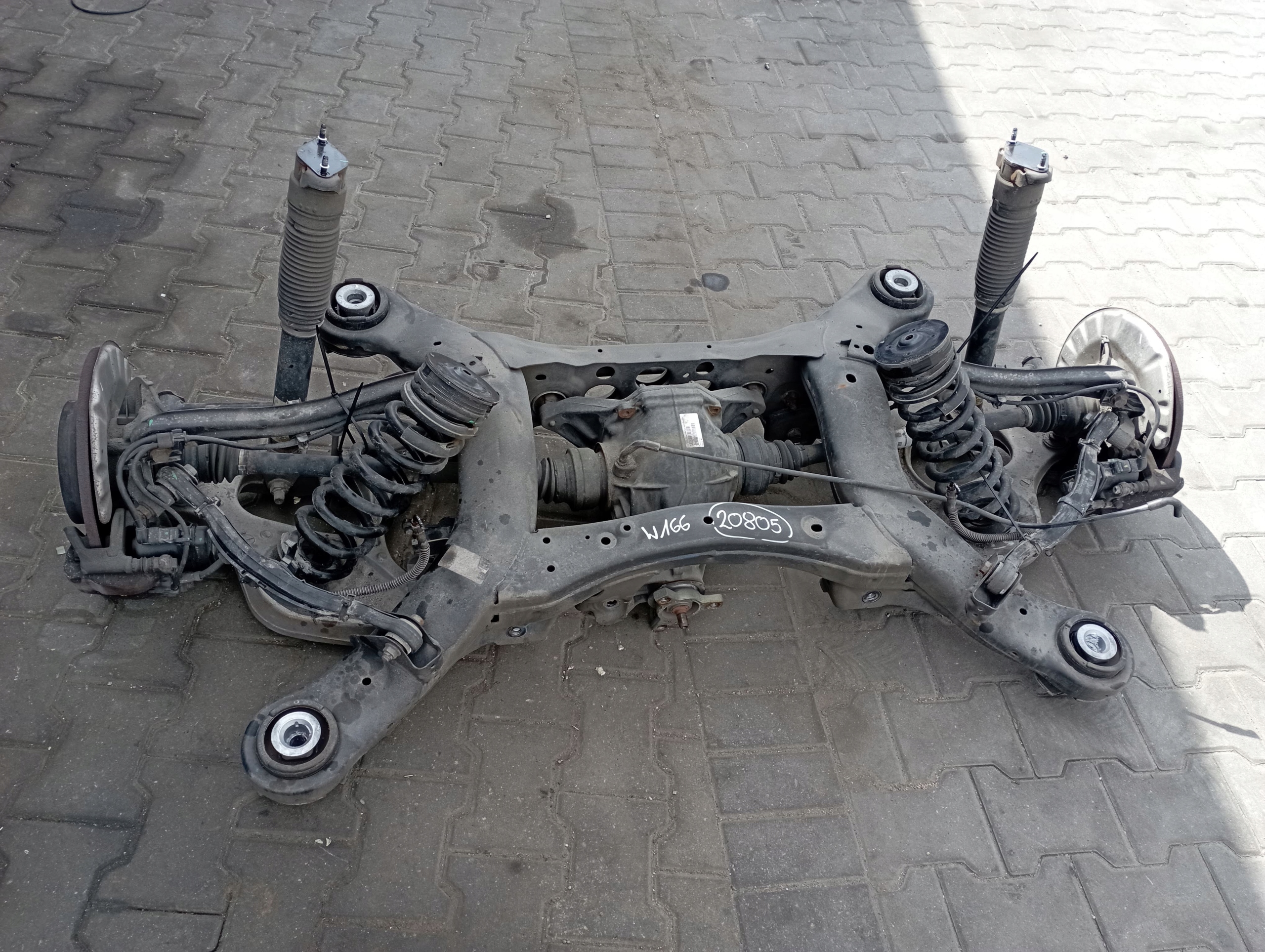 MERCEDES GLE W166 W292 3.0 CDI Hinterachsträger hinten image 2
