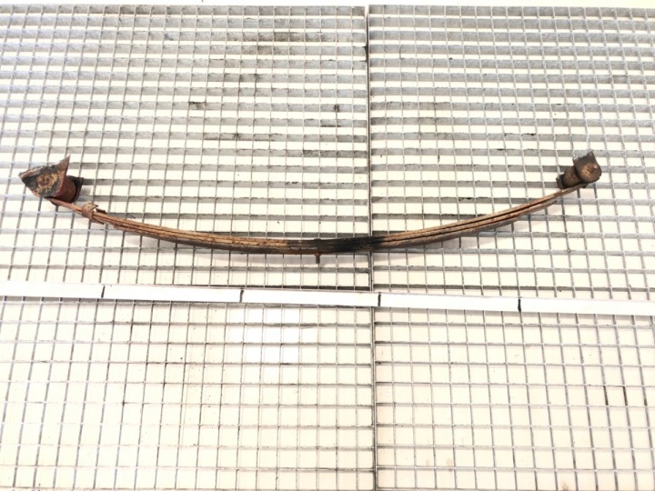Right Front Spring Suzuki Samurai Hatchback 88-04 Front Leaf, Right
