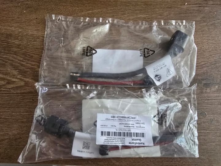 Jarruklohkojen kulumisanturi Porsche 992 9P1907637A