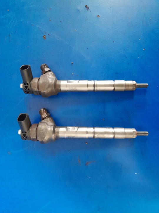 Ruiskuttimet 3kpl 0445110551 VW Crafter 2.0 BOSCH
