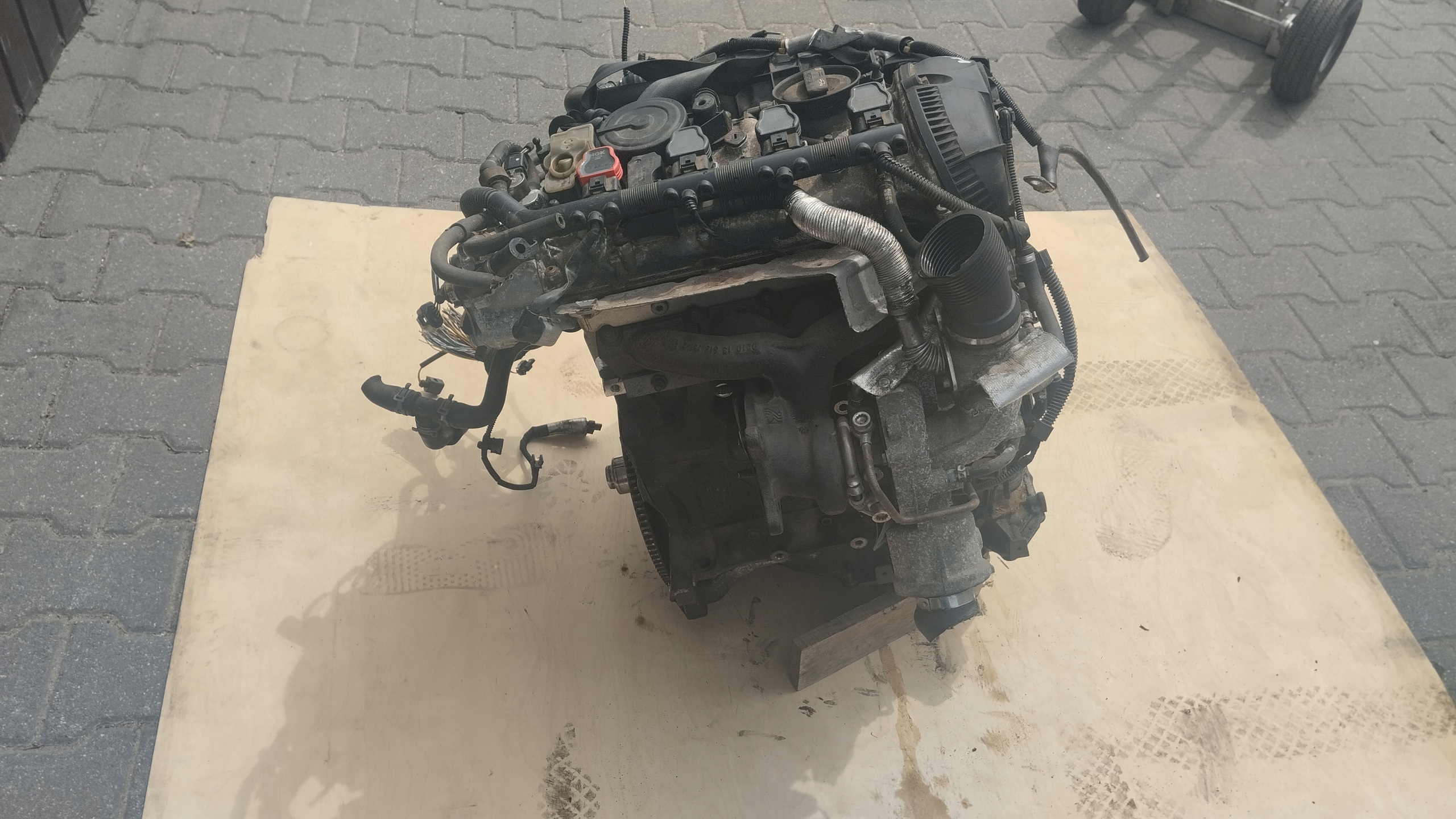Motor Audi A4 B8 A5 8T 1.8 TFSI CDH compleet image 4