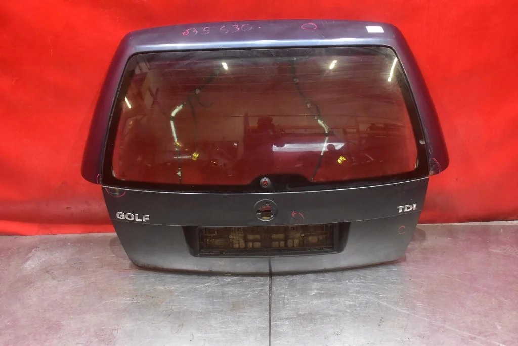 Tampa do porta-malas cinza VW Golf 4 Kombi