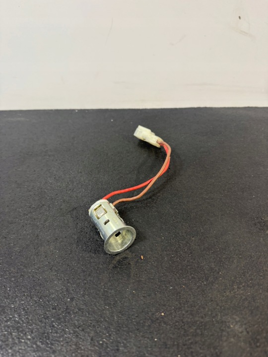 BMW sytytystulpan pistoke F87 F30 F80 F31 F34 F32 F82 f10 f11 6977679