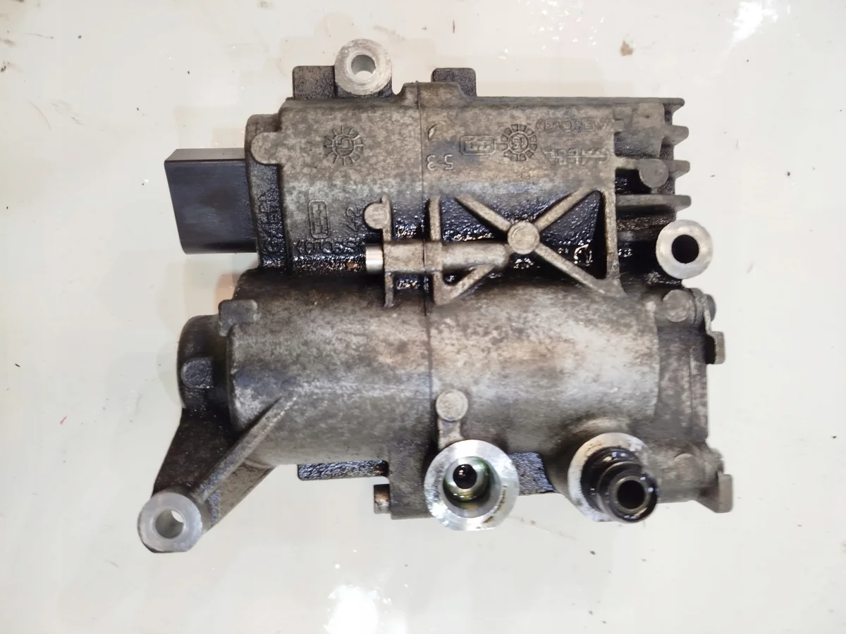 Pompe boîte vitesses Mercedes W205 A2222700201 A2222700201888171951