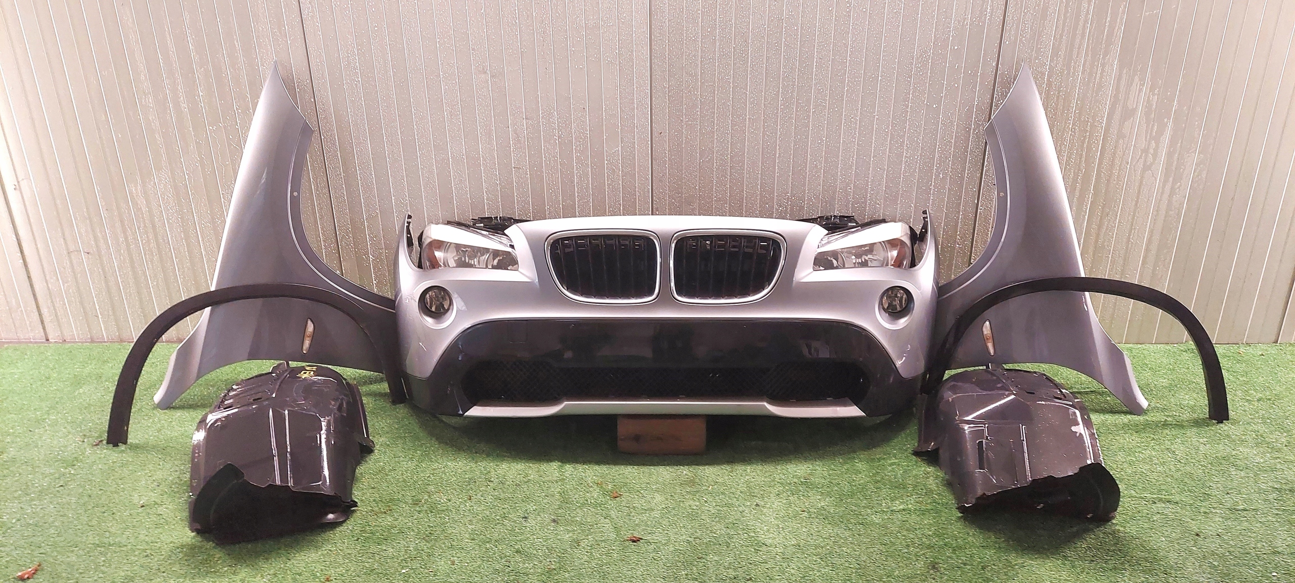 Skärm höger BMW X1 E84 09-15 lack: A52 image 2