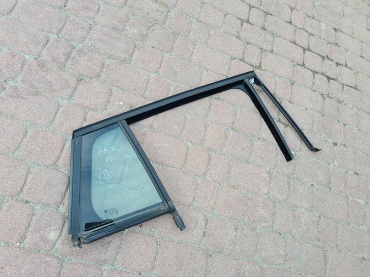 Takalasi oikea farmari Opel Astra K V 2018