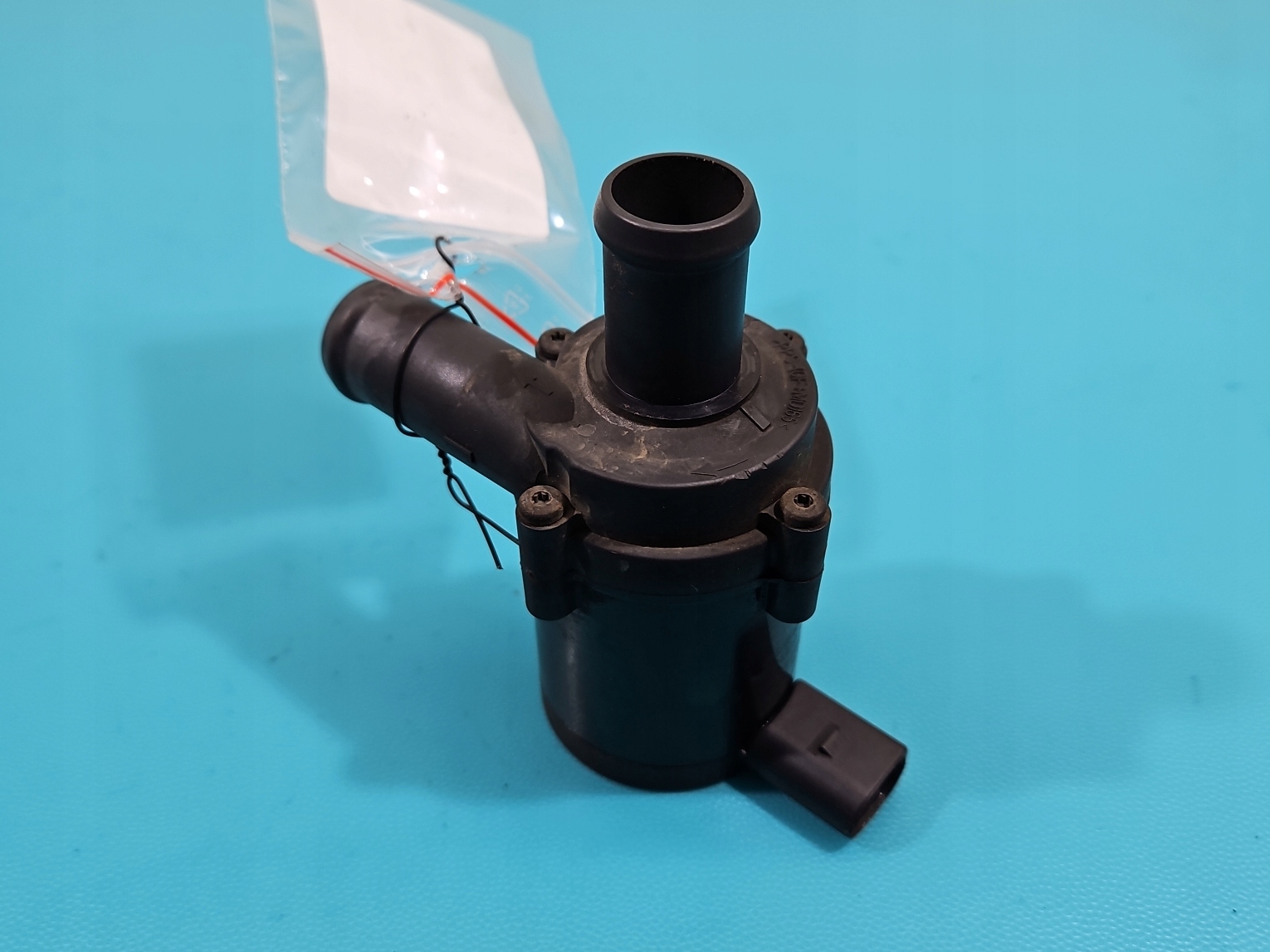 Wasserpumpe Audi A3 8P 1.4 TFSI 1K0965561F image 2