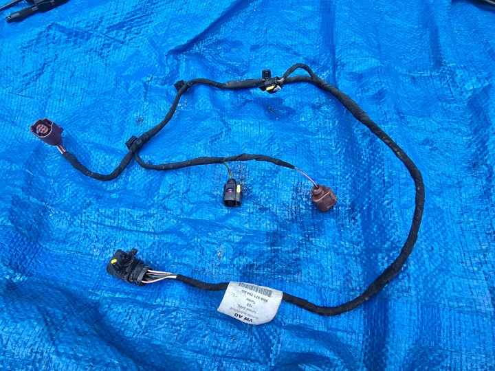 Moottorin johtosarja 5WA971794AD VW SKODA AUDI alkuperäinen