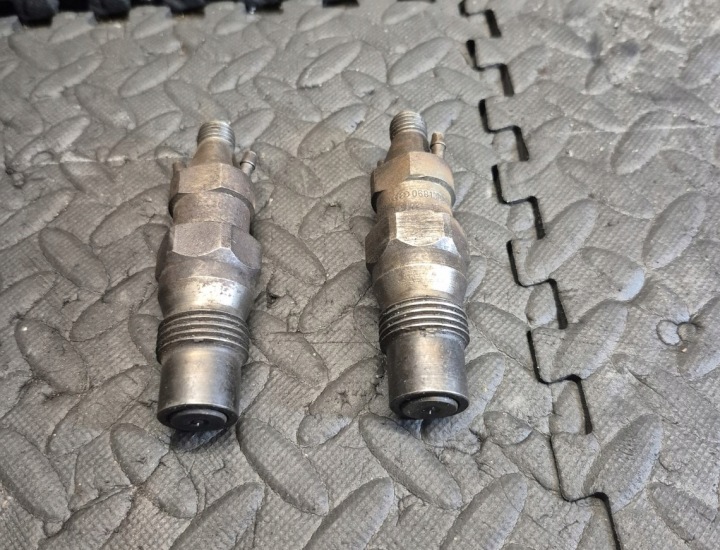 1238/3 Suutin 1.6 TD VW Golf II Transporter T3 VW LT I Audi 80