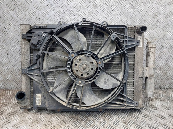 Radiatore con ventola Renault Kangoo I FL 8200103801 8200267994