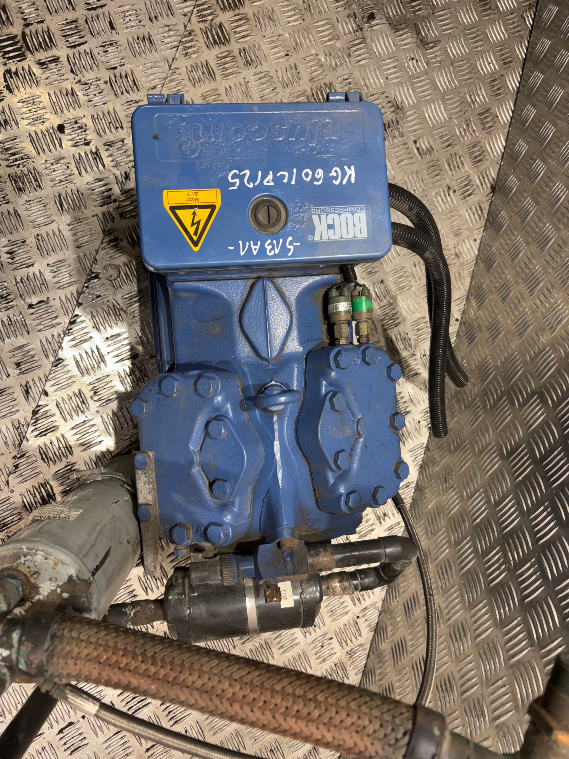 Halbermetrische Kolbenverdichter BOCK HGX34P/315-4 image 9