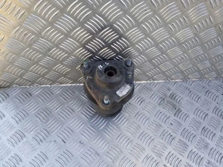 Takavasen iskunvaimentimen kiinnike HYUNDAI I40 (VF) 546233S000 1.7L