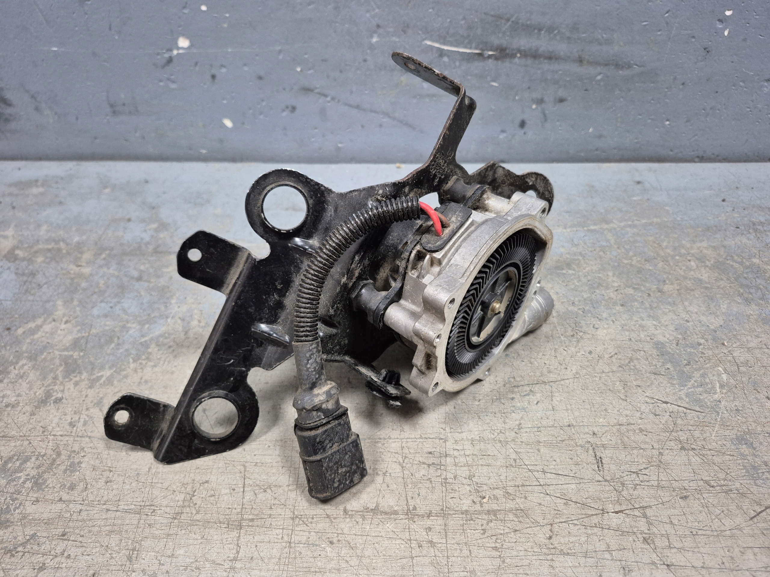 Ilmapumppu Audi A8 D4 4.0TFSI 079959231C image 2