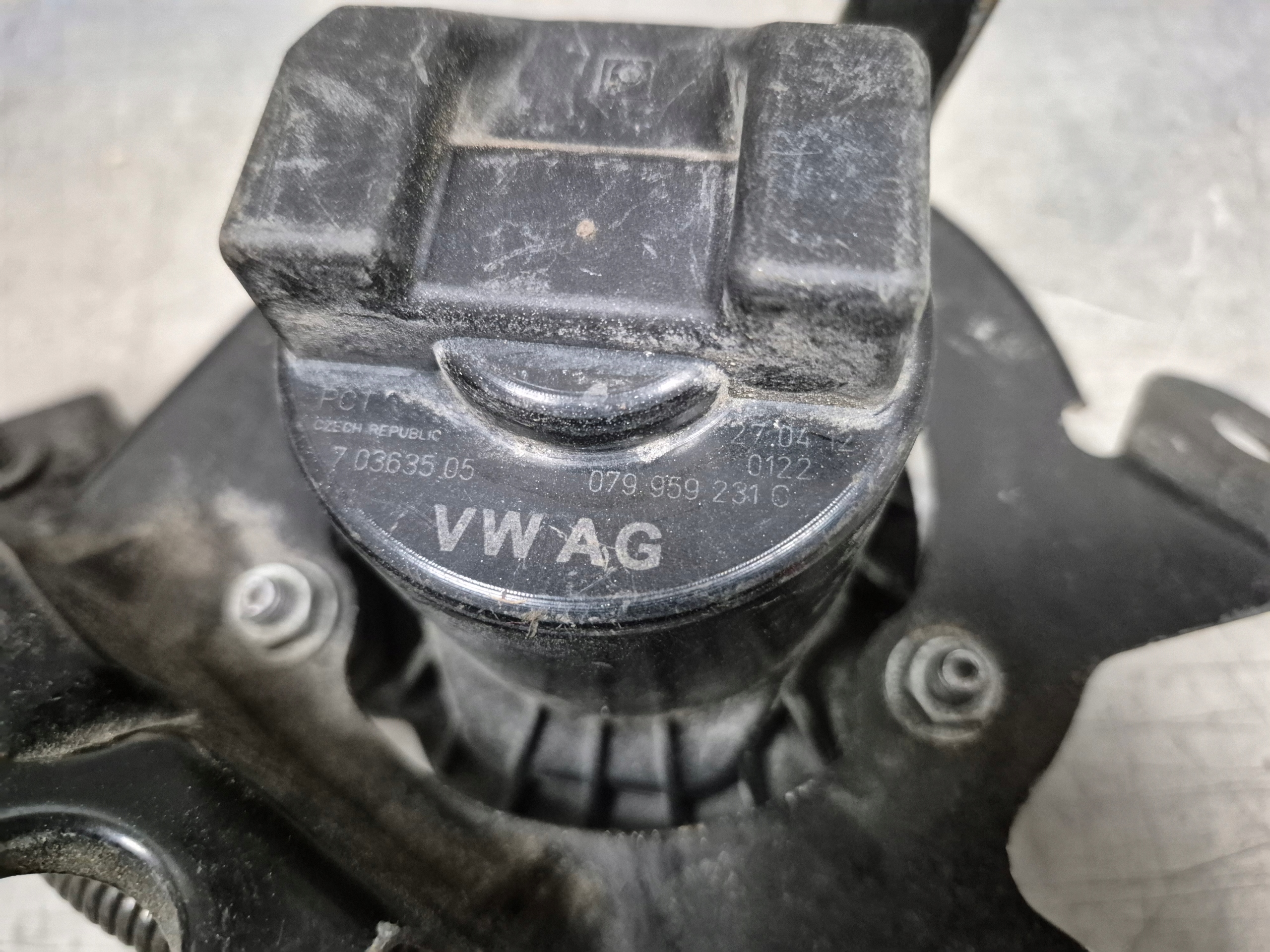 Ilmapumppu Audi A8 D4 4.0TFSI 079959231C image 4
