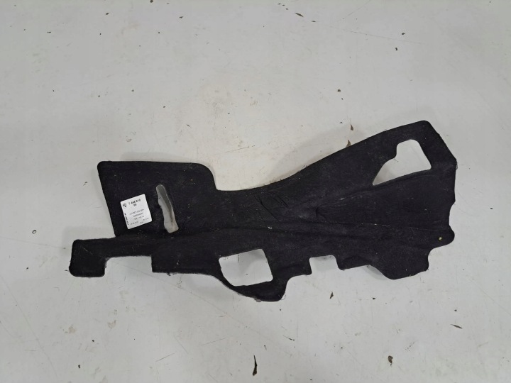 Äänieristys BMW F40 7448810 2.0L diesel 110kW 2020